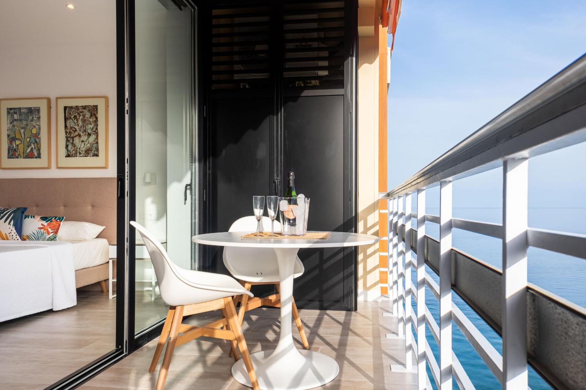 Fabuloso Apartamento Con Increibles Vistas Al Mar Torremolinos Eksteriør bilde
